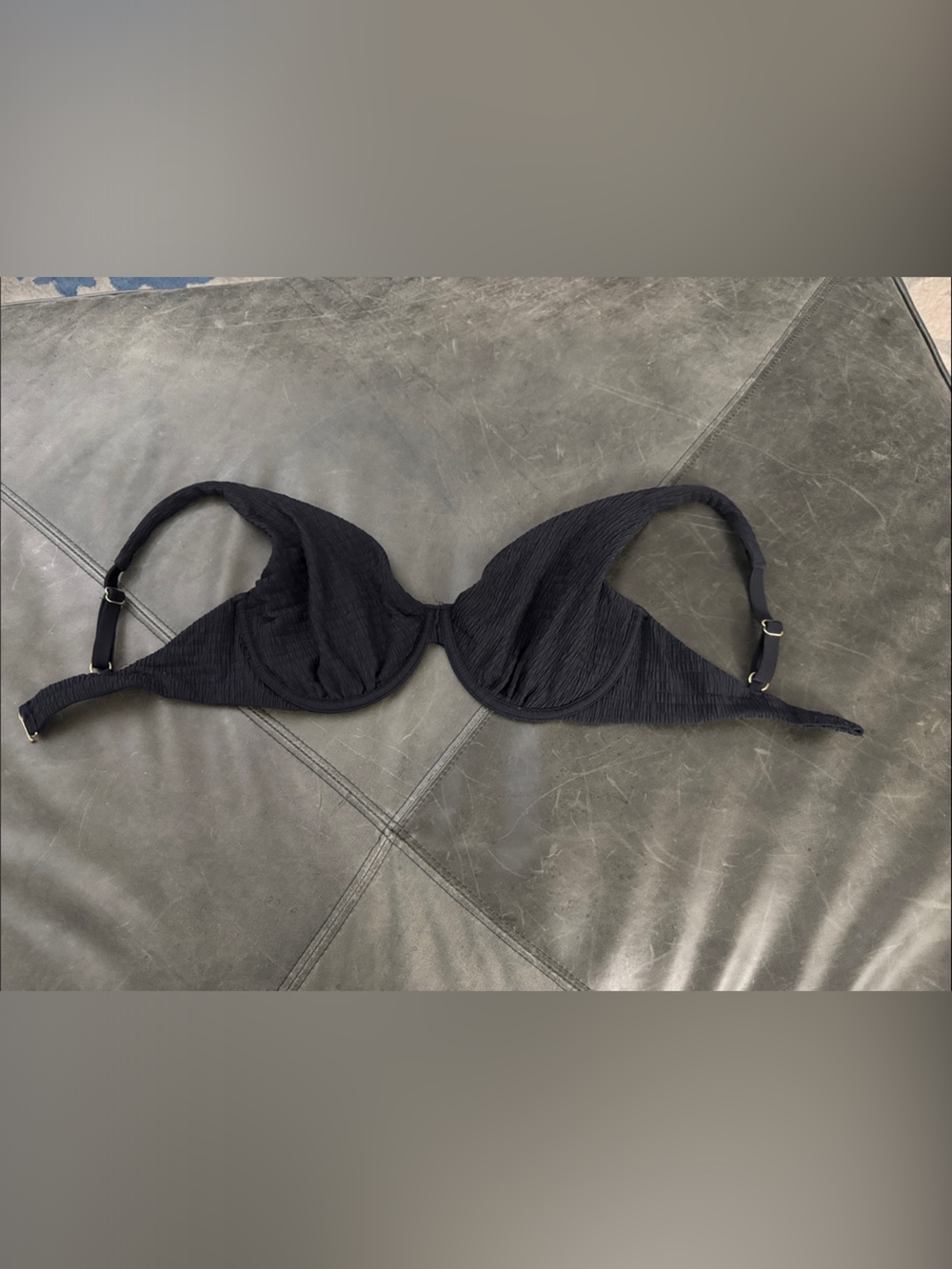 Abercrombie & Fitch Black Textured Bikini Underwire Top